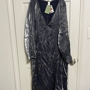 H&M Long Sleeve Dress - Silver and Black